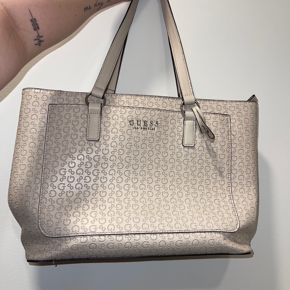 GUESS Cream Tote Bag